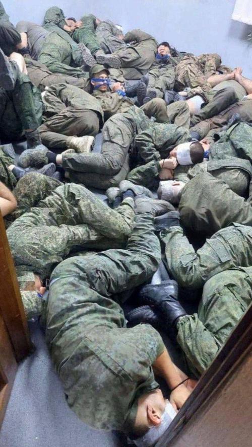 俄罗斯阅兵抓战俘(俄罗斯阅兵解放军视频)